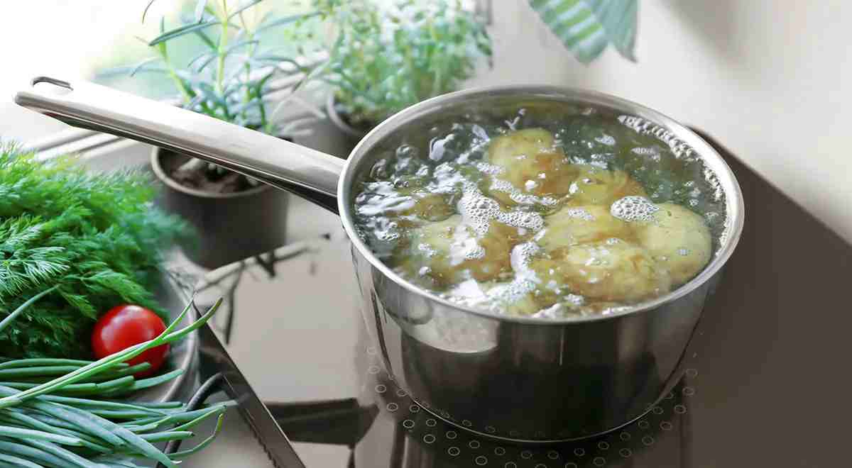 варить картошку в мундире кастрюле сколько