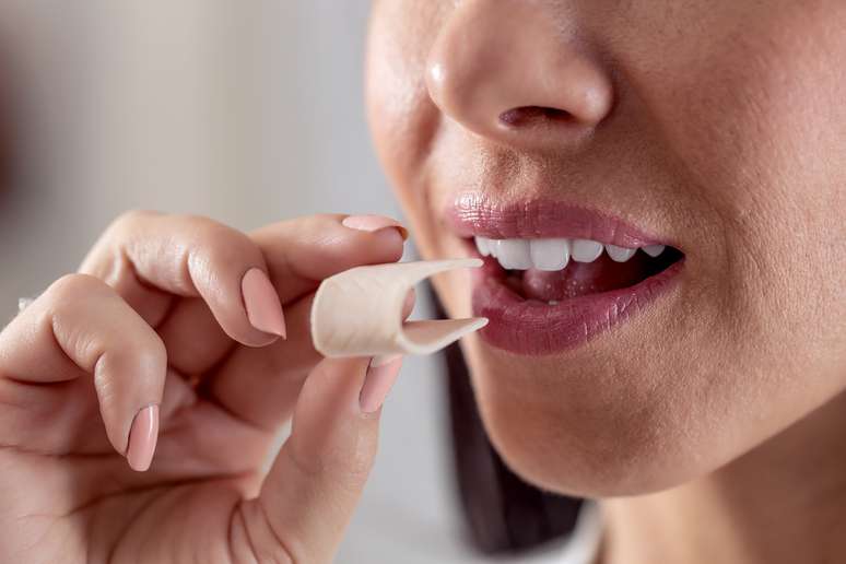 дал в рот в туалете