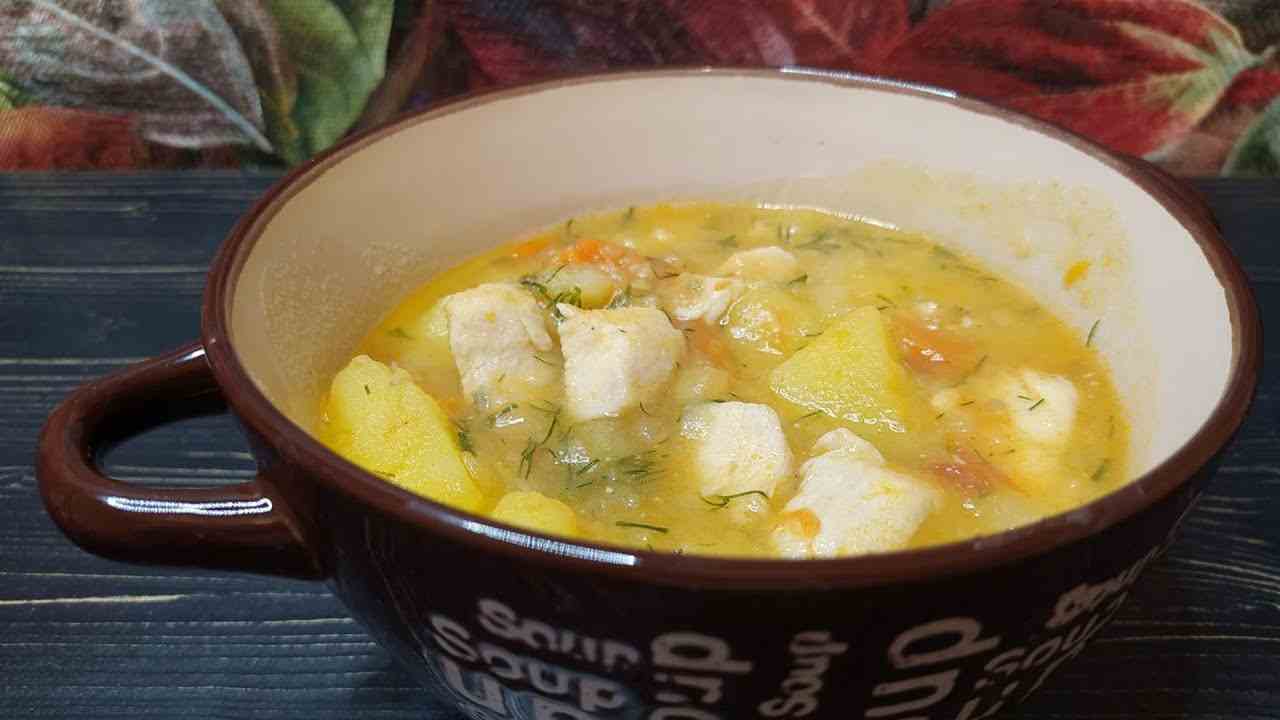 жаркое из курицы с картошкой в кастрюле