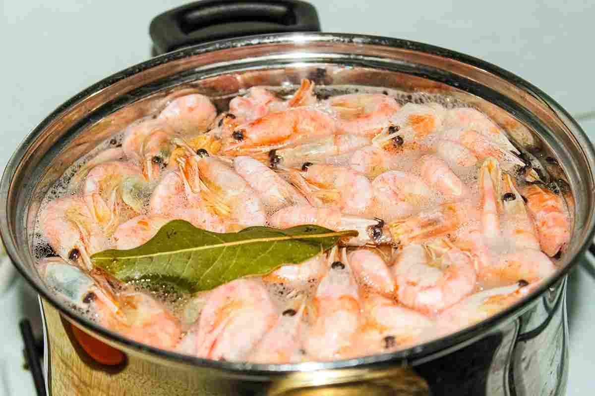 как отварить креветки замороженные неочищенные