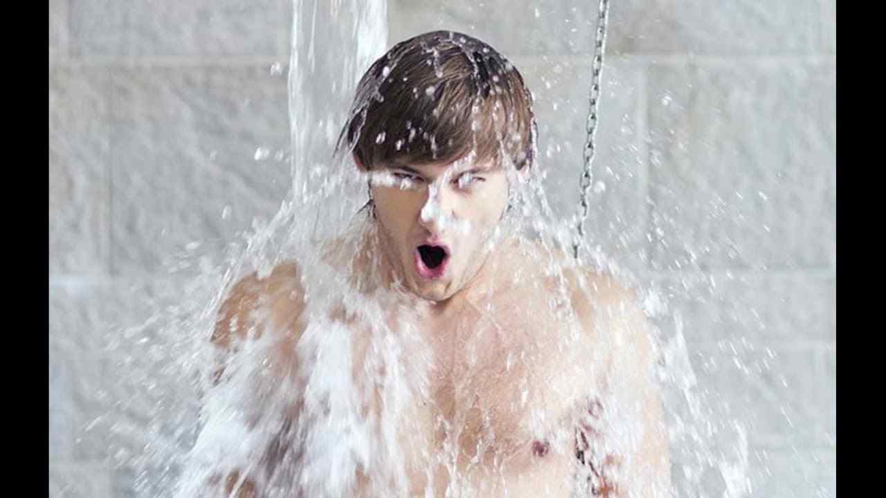 можно ли принимать контрастный душ при температуре