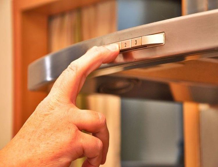 нужна ли вытяжка на кухне