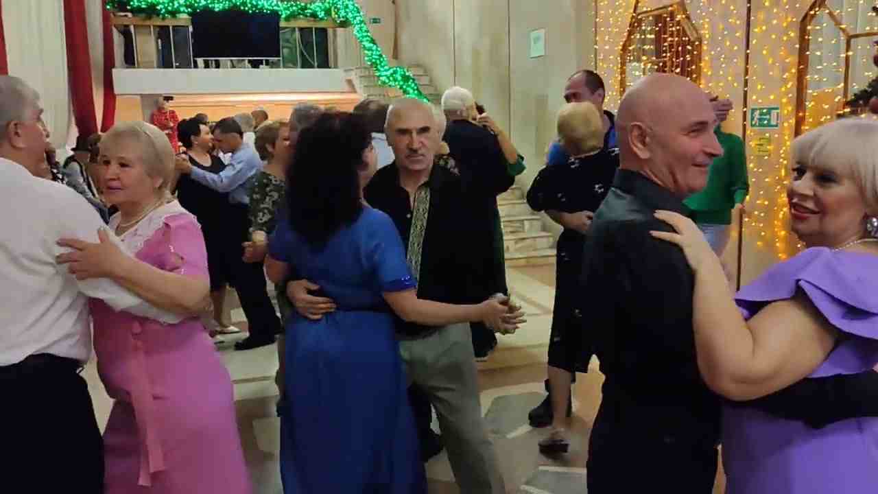 поздно мы с тобой поняли