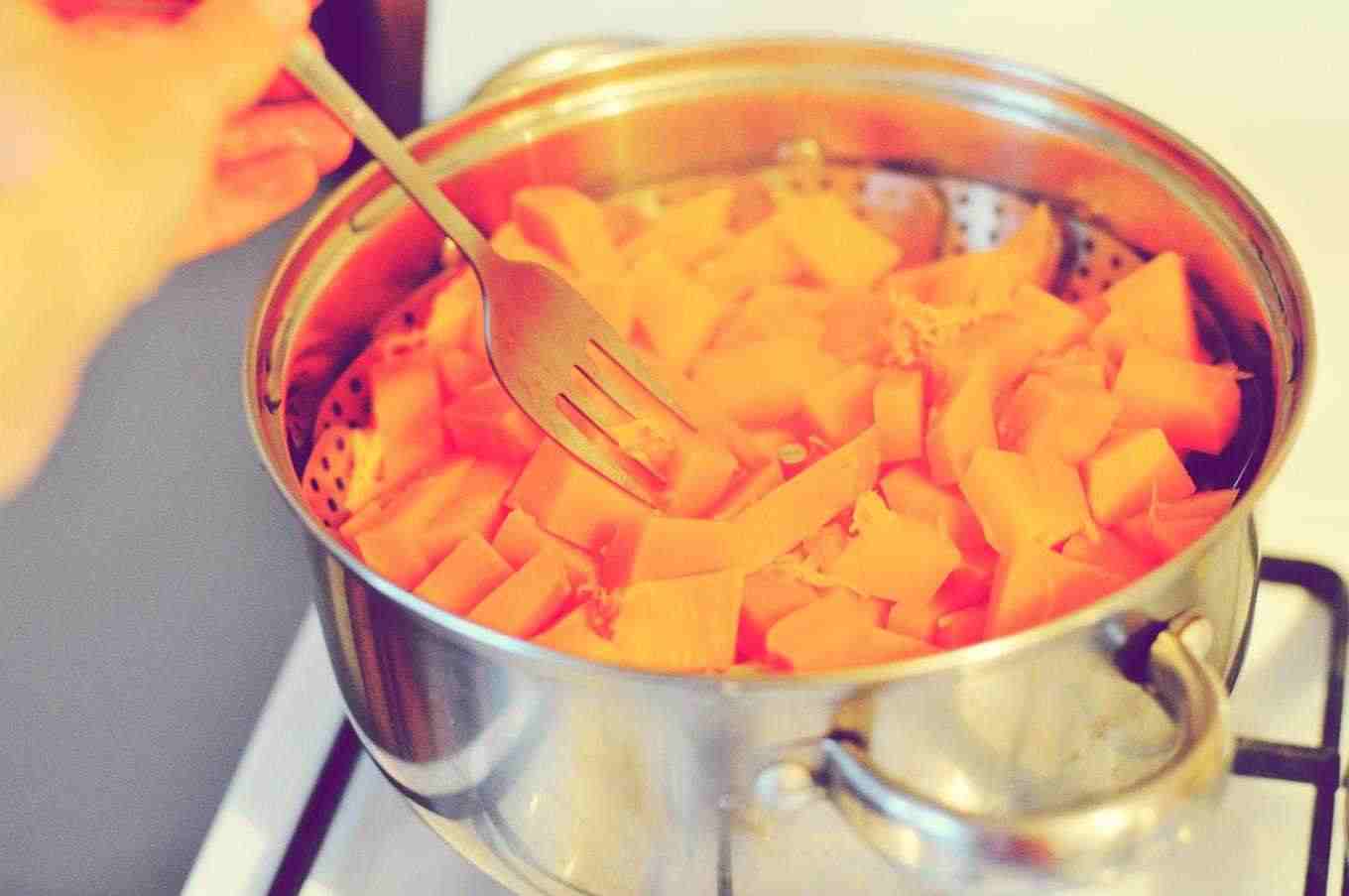 сварить тыкву в кастрюле кусочками