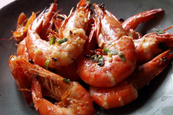 сколько варить креветки королевские в кастрюле