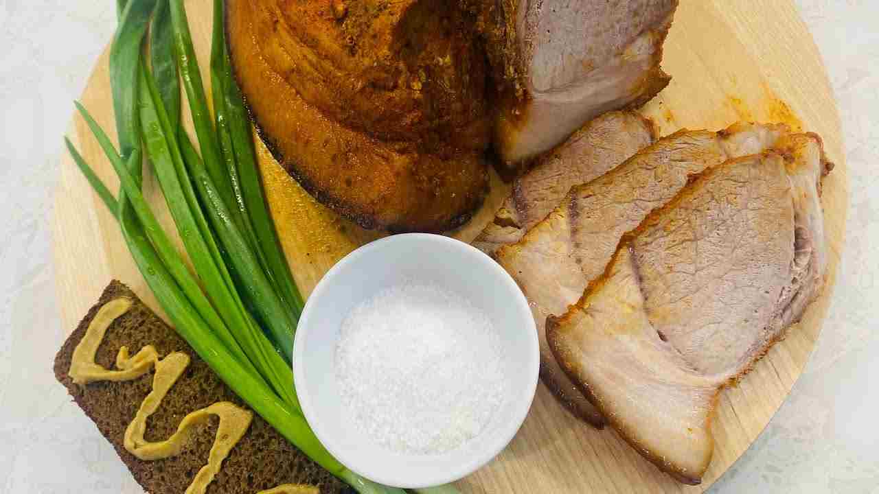 сколько варить сало в кастрюле