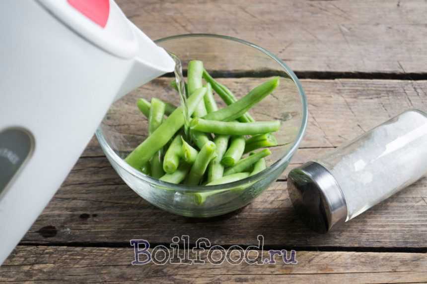 сколько варить фасоль стручковую замороженную в кастрюле