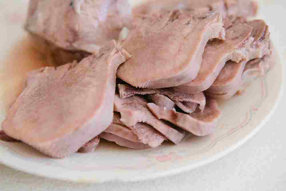 сколько варить язык лося в кастрюле