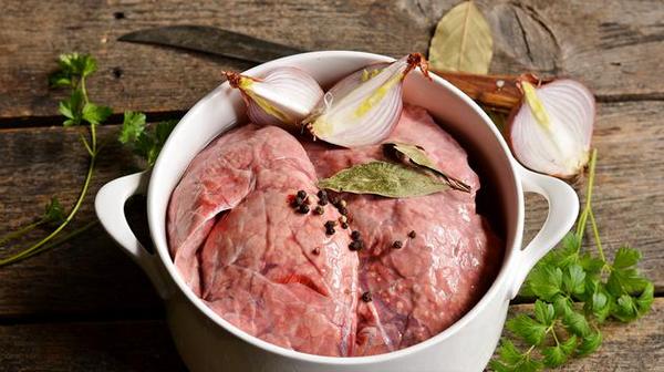 сколько времени варить легкое свиное в кастрюле