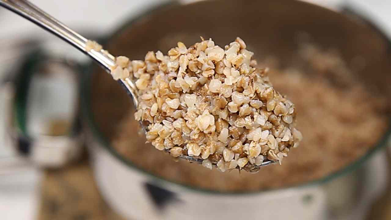 сколько надо варить гречку в кастрюле