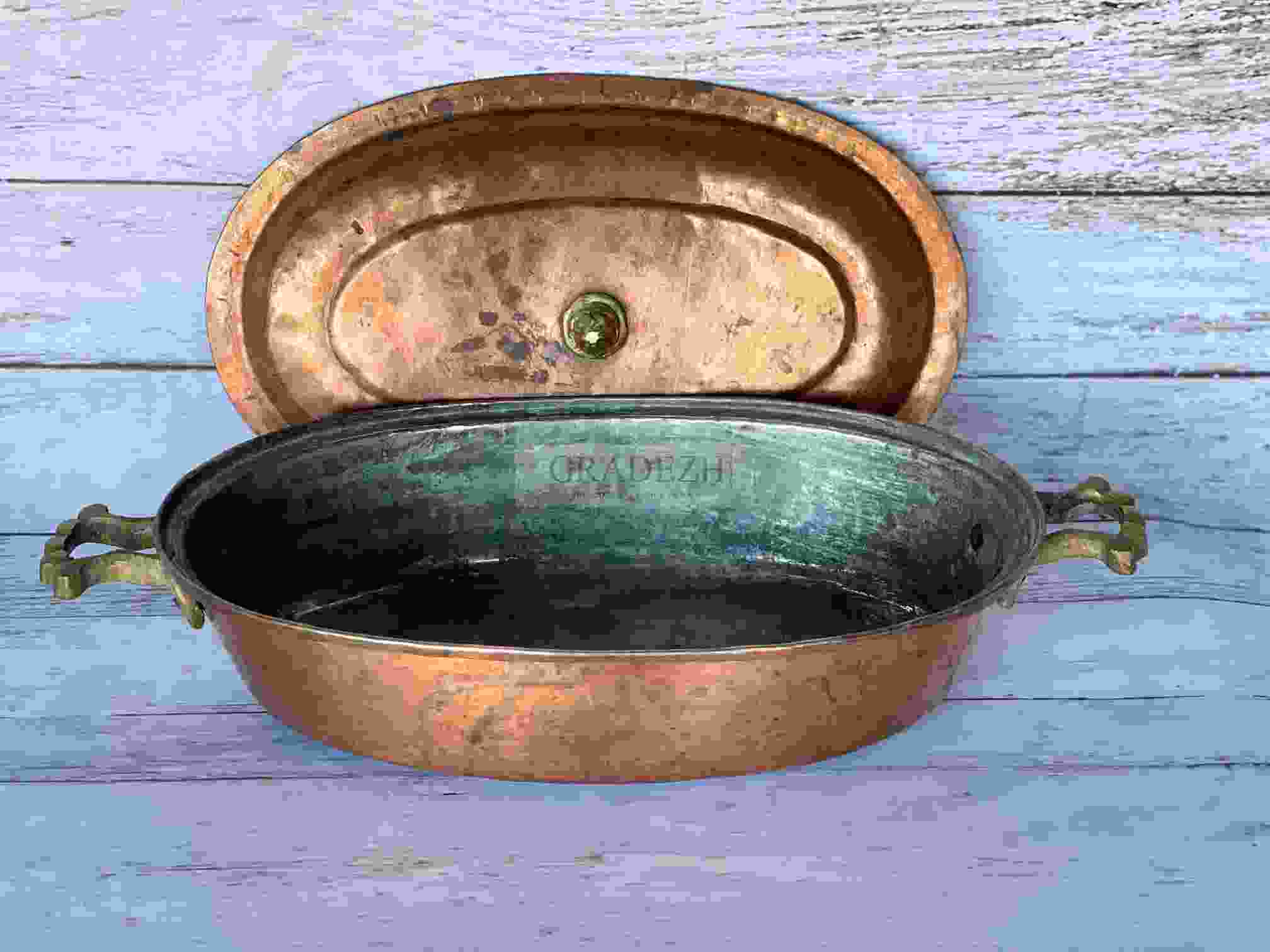 старинная кастрюля которую сажали в печь