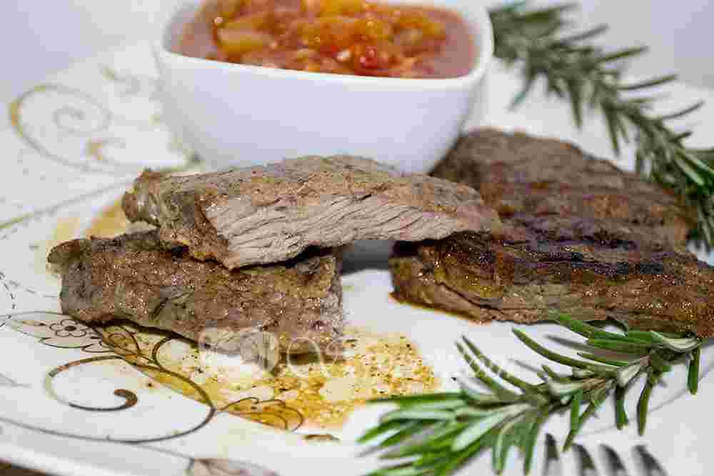 стейк из свинины на сковороде рецепт