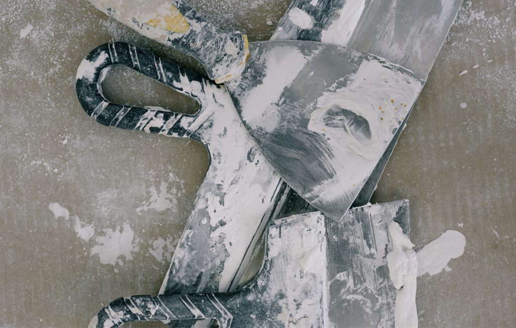 чем отличается штукатурка от шпаклевки