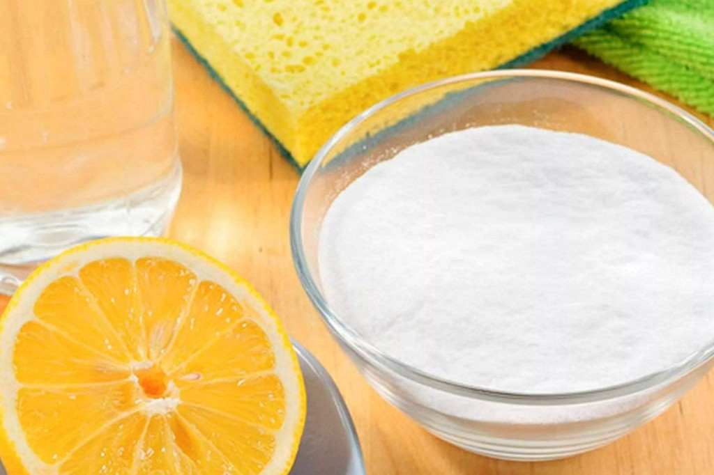 чем отмыть нагар на сковороде