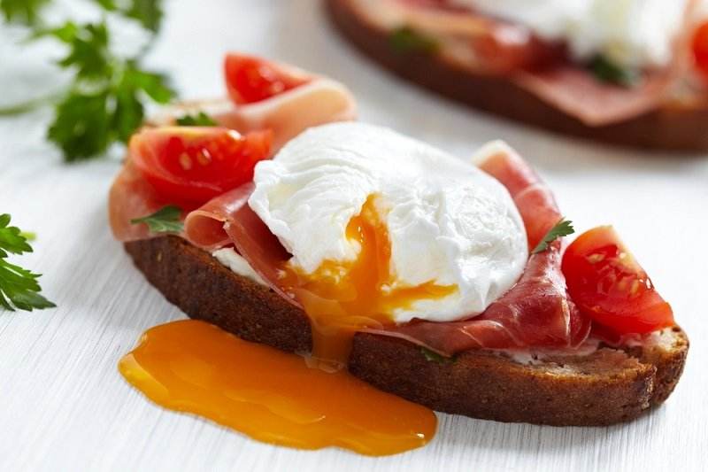 яйцо пашот сколько варить в кастрюле