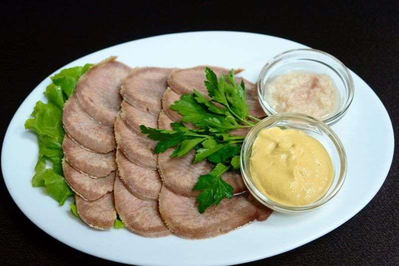 сколько часов варить язык говяжий в кастрюле
